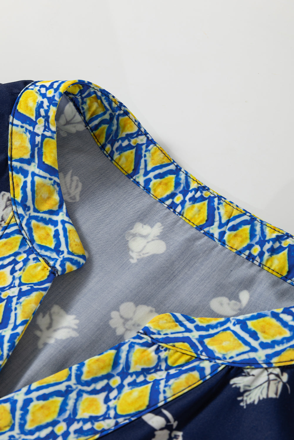 Blue Floral Print Half Sleeve Contrast Trim V Neck Blouse