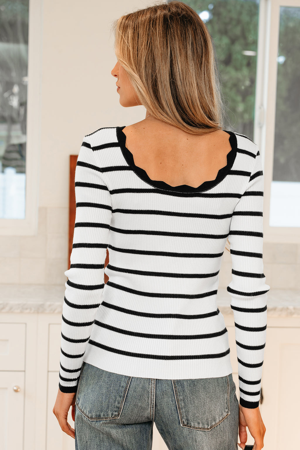 Black white Scalloped Trim U Neck Striped Ribbed Slim Sweater